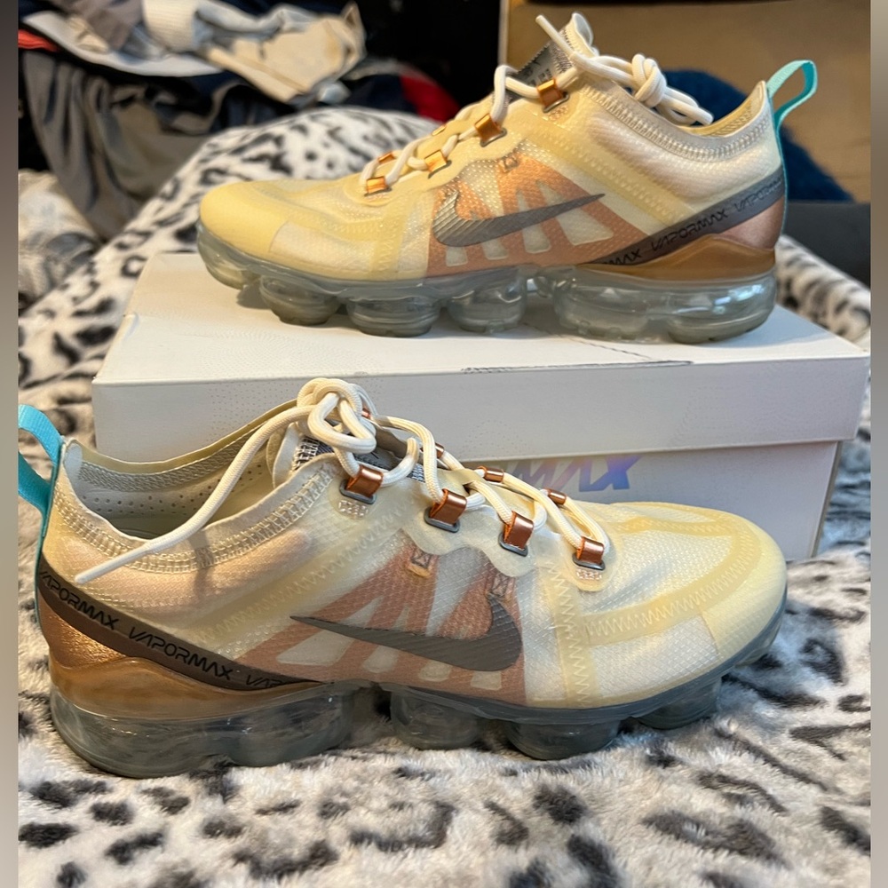 Nike Cream and Tan Sneakers with Air Vapormax soles
